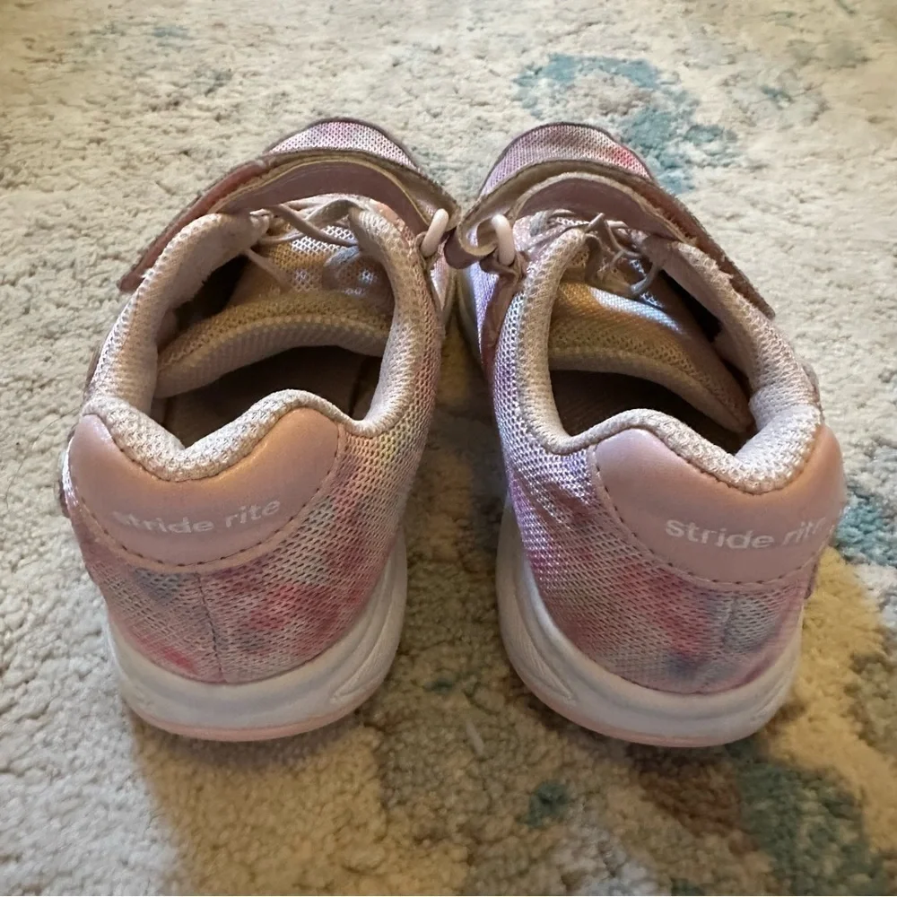 🌟3/$20🌟 Stride Rite sneakers size 1W